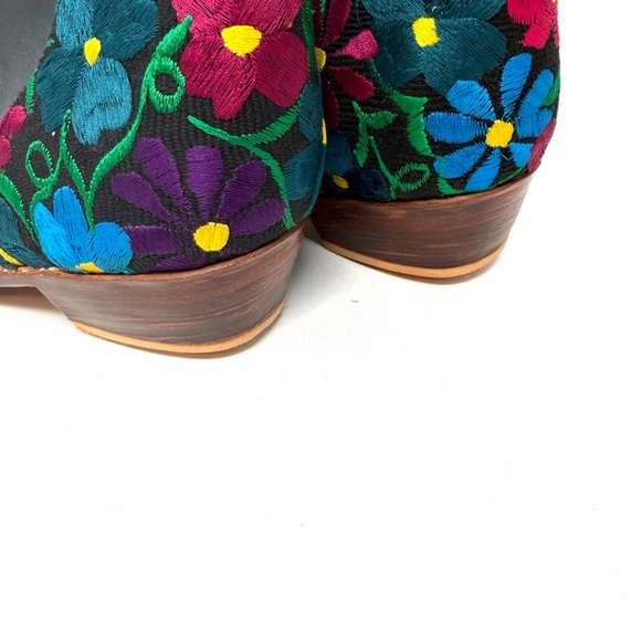 NWOB The Root Collective Espe Leather Boots with Custom Embroidery Sz 11 - Picture 5 of 12